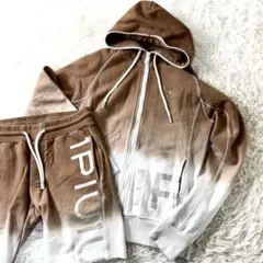 Item thumbnail for item aaa6c88d-01eb-444b-b979-ff94eb8d6e5d