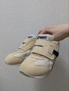 スニーカー 18cm