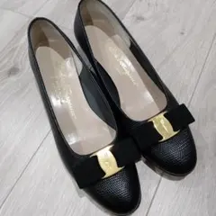 フェラガモ バレエシューズ