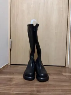 ブラックロングブーツ 太めヒール　ピュコモダ　piu comoda 新品未使用