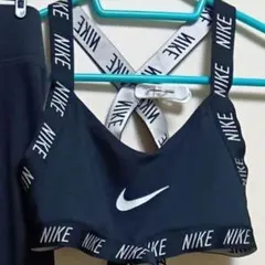 NIKE ブラック スポーツブラ Sサイズ