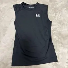 Under Armour ブラック タンクトップ