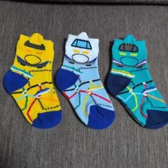 【3足セット】キッズ靴下 新幹線　13―18cm　みみ付きくつした　はくラボ