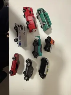 TOMY トミカ 35周年記念 懐かしのカタログ付トミカ 8点セット Amazon | トミカ35周年記念 懐かしのカタログ付トミカ 73年版
