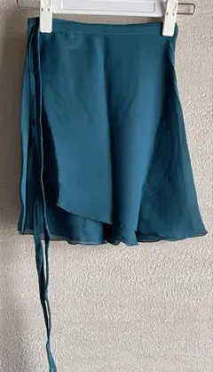 【新品】シルビア巻きスカート　MLサイズ青緑