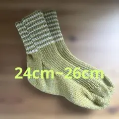 毛糸の靴下(手編み、大きいサイズ)