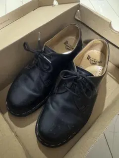 Dr. Martens ブラック レースアップシューズ