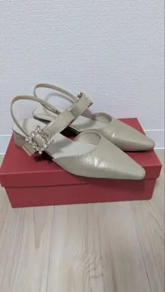 【美品】ORiental Traffic パンプス 24.5 ゴールドのサムネイル