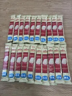 【賞味期限26.8】明治　ほほえみ　らくらくキューブ　20本セット