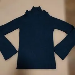 タートルネックセーター