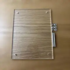 無印良品　アクリルフレーム ハガキサイズ　写真立て