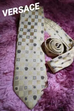 ✨美品✨VERSACE ✨ヴェルサーチ✨イタリア購入のサムネイル