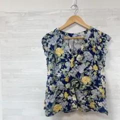 花柄ノースリーブシャツ ブラウス ネイビー 袖フリル