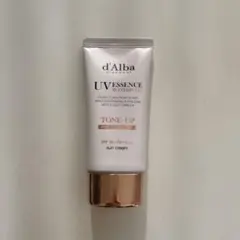 d'Alba UV Essence Waterfull サンクリーム