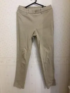 『美品』UNIQLO ベージュ スリムフィット チノパン M