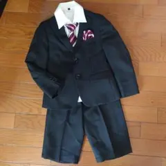 黒ストライプスーツ 120cm ネクタイ付き