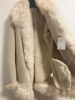 ユナイテッドアローズ　リアルムートンコート　タグ付き未使用品ベージュ38