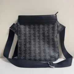 Item thumbnail for item b11392e9-d4f6-440e-b13a-8713a305cb21