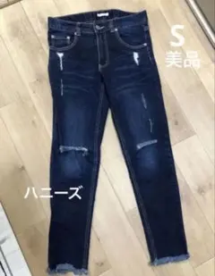 美品【ハニーズ】クロップドジーンズ ダメージ加工　Sのサムネイル