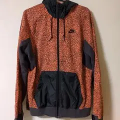 Nike 幾何学模様 フード付きパーカー