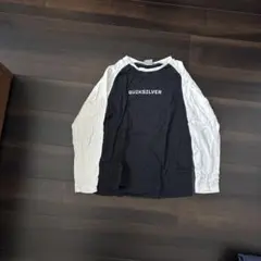 QUIKSILVER ラグランスリーブ長袖カットソーのサムネイル