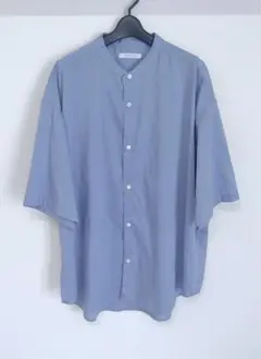 美品　JOURNAL STANDARD ノーカラーシャツ　半袖　ブルー系のサムネイル