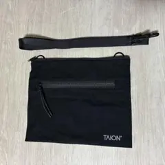 週末限定お値下げ！早い者勝ち TAION ショルダーバッグ ブラック タイオンのサムネイル