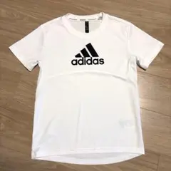 美品　adidasフィットネスTシャツMのサムネイル