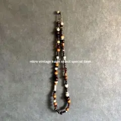 ウッドビーズネックレス　ヴィンテージコーデ　エスニックコーデ　一点ものアクセ