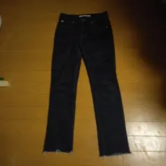 GUESS デニムパンツ インディゴのサムネイル