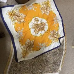 美品‼️【2点セット】オレンジとペイズリー柄のスカーフ