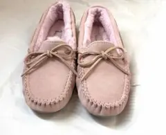 UGG ピンク スエード モカシン・ダコタ