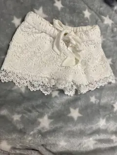 セシルマクビー　ショートパンツ