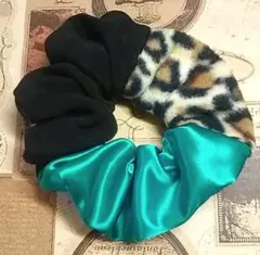 特価☆起毛豹柄×ブラック×サテングリーンパッチワークシュシュ