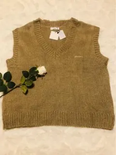 ゆったりベージュ Vネック ニットベスト♡F【新品未使用】