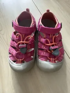KEEN ピンク サンダル16センチ
