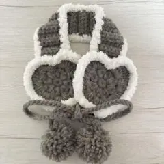 ハート型イヤーマフ　ポンポン付き　ブラウン×ホワイト　かぎ針編み　ハンドメイド