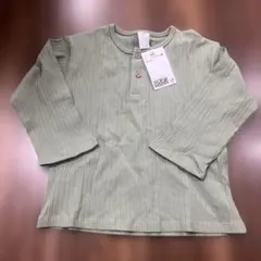 新品タグ付きH&M グリーン長袖Tシャツ サイズ90