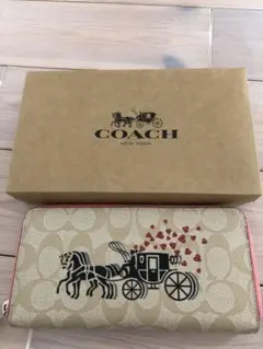 ゆんたん様専用！午年‼️ コーチ長財布　未使用に近い