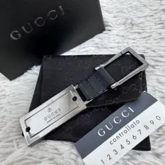 新品 GUCCI キーホルダー メタル レザー ブラック プレゼントにのサムネイル
