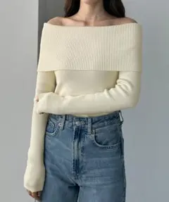 【値下げ中】Louere オフショルダーリブニット Mサイズ
