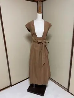 アズノウアズ　ブラウン Vネック　秋冬　スエード　ワンピース