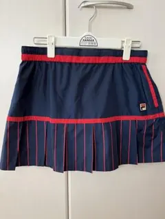 新品&美品＊FILAフィラ＊可愛いプリーツスコート+トップス上下セットアップ FILAフィラ＊紺のプリーツスコートとラケットモチーフが可愛い