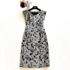 タダシショージ☆白地に黒の花柄☆size4•レースワンピース - メルカリ