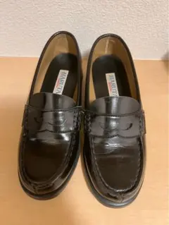 ローファー 高校