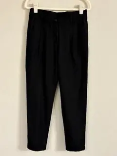 H&M 黒 プリーツ入り カジュアルパンツ