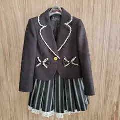 女の子　フォーマルスーツ130cm