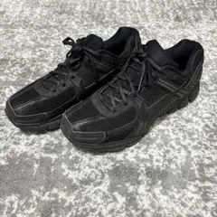 NIKE ZOOM VOMERO 5