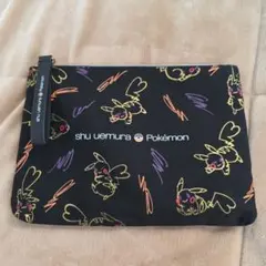 【美品】 シュウウエムラ　ポケモン　ポーチ　ピカシュウ ノベルティ
