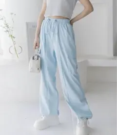 カーゴパンツ